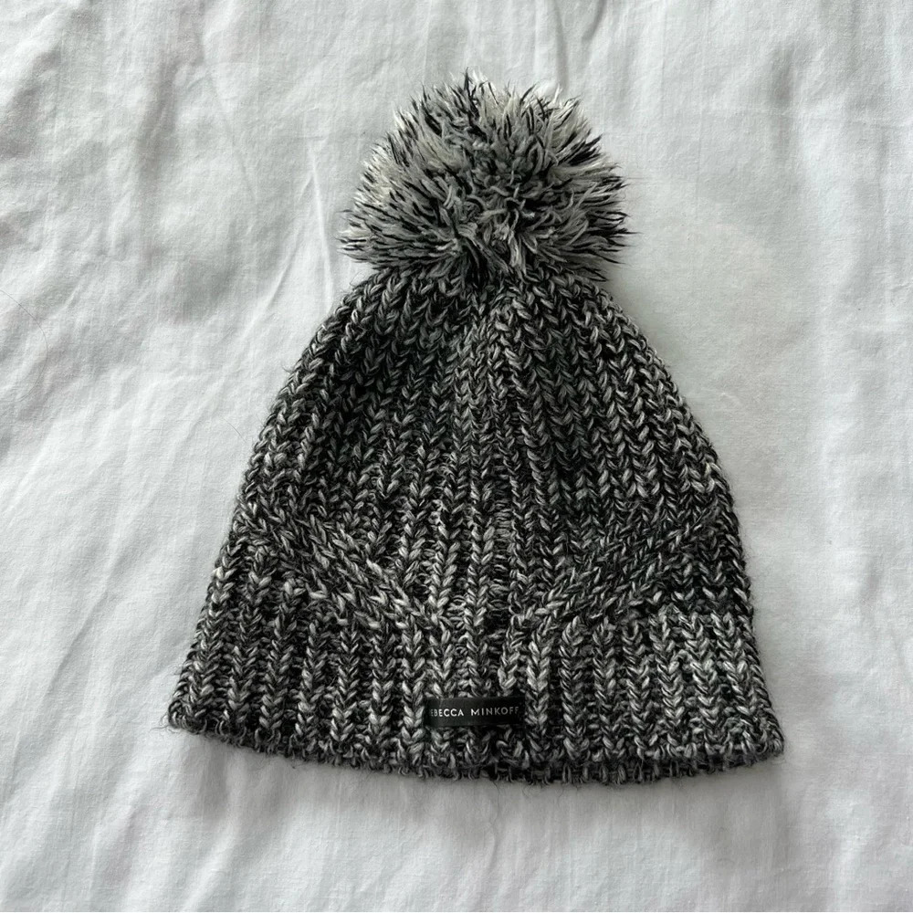 Rebecca Minkoff knit pom pom beanie hat 9526